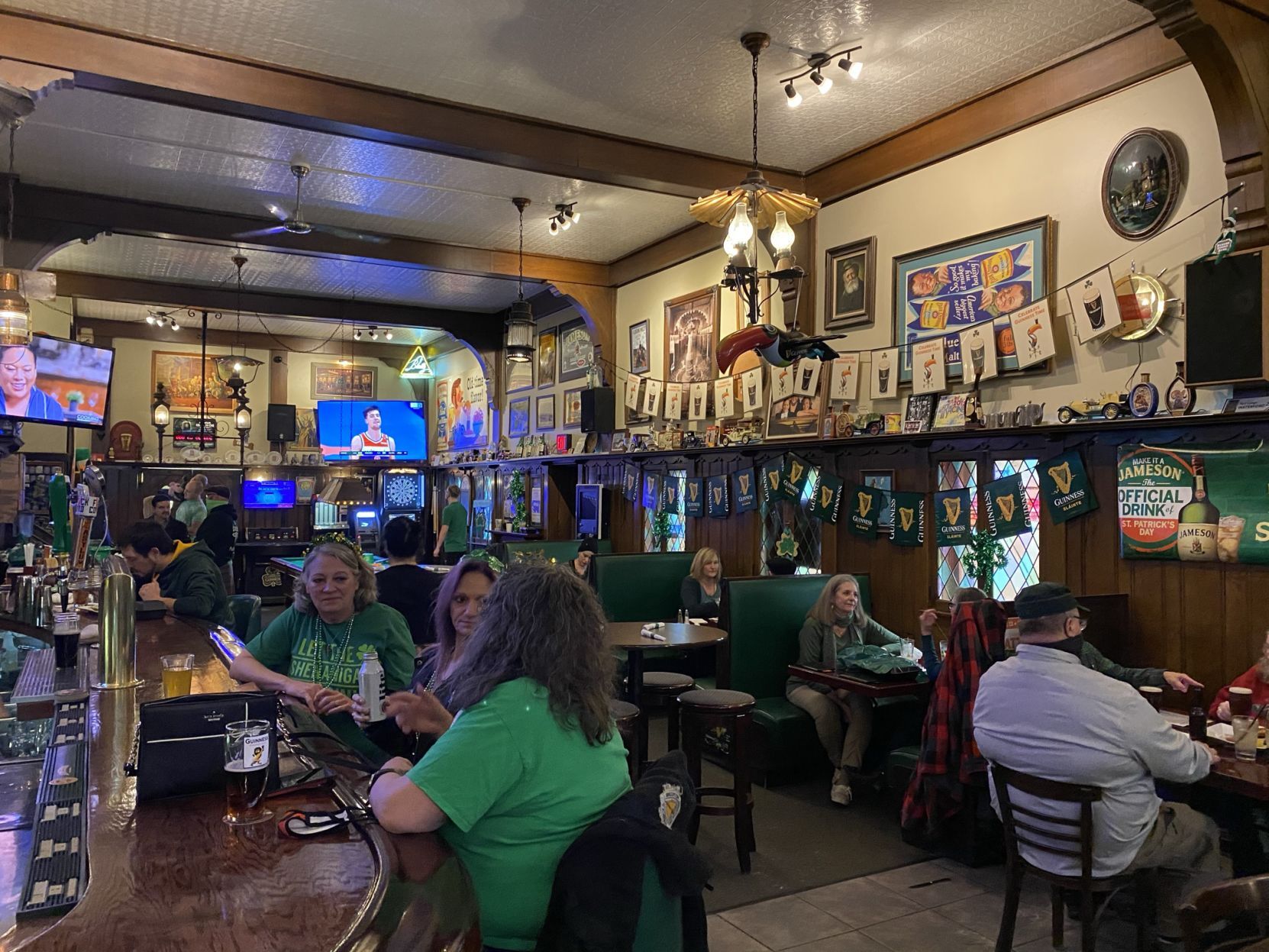 Customers at The Ivanhoe Pub & Eatery